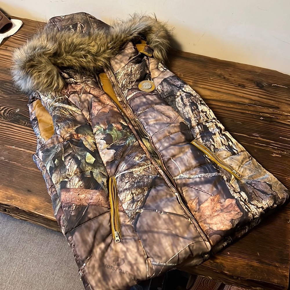 Girls with Guns camp puffer vest